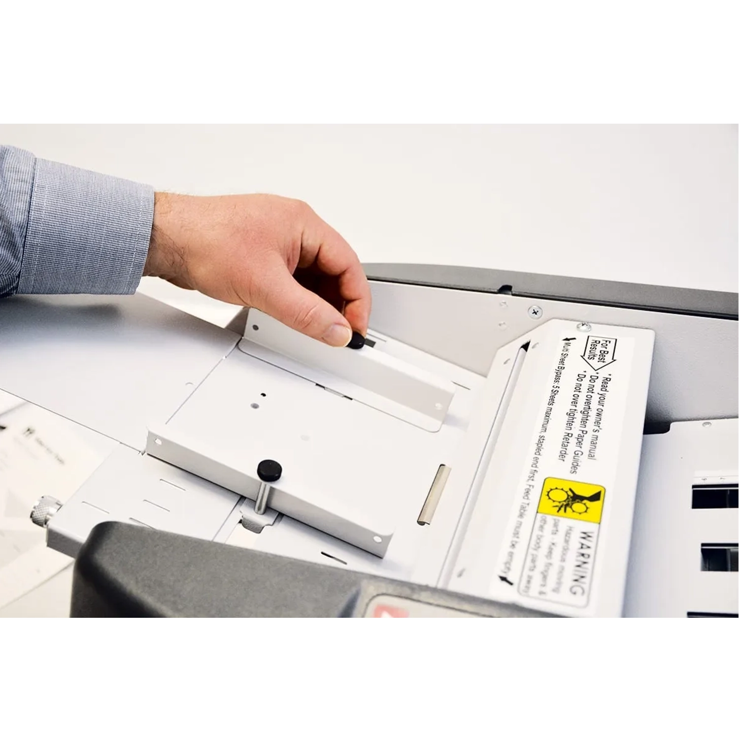 Martin Yale -1711 Ease-of-Use Paper Folding Machine